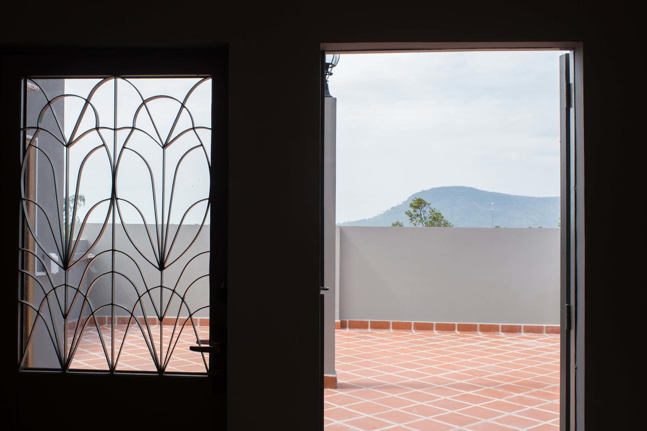 Twin Home Guesthouse Kampot Ngoại thất bức ảnh